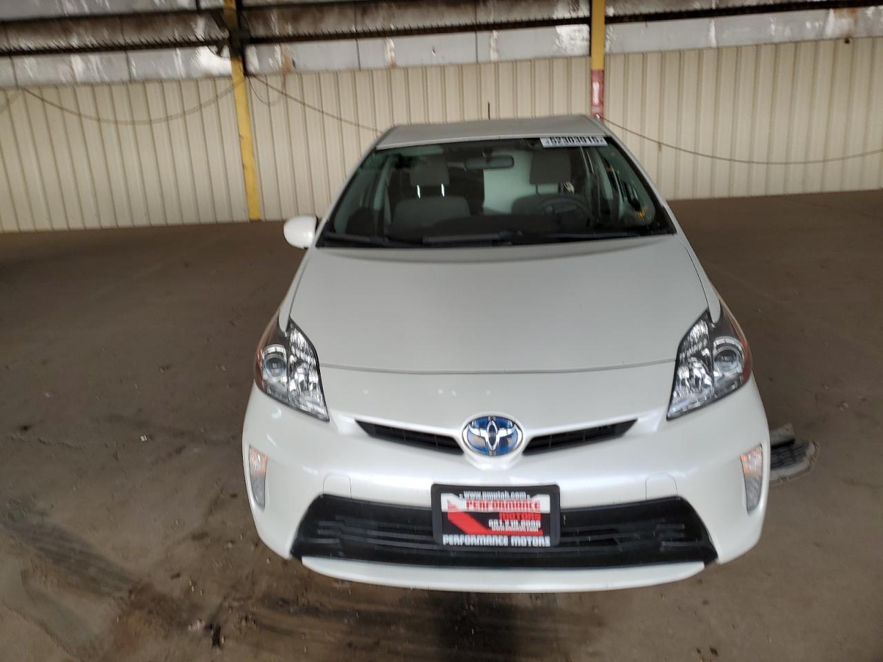 2015 TOYOTA PRIUS - Фото 5