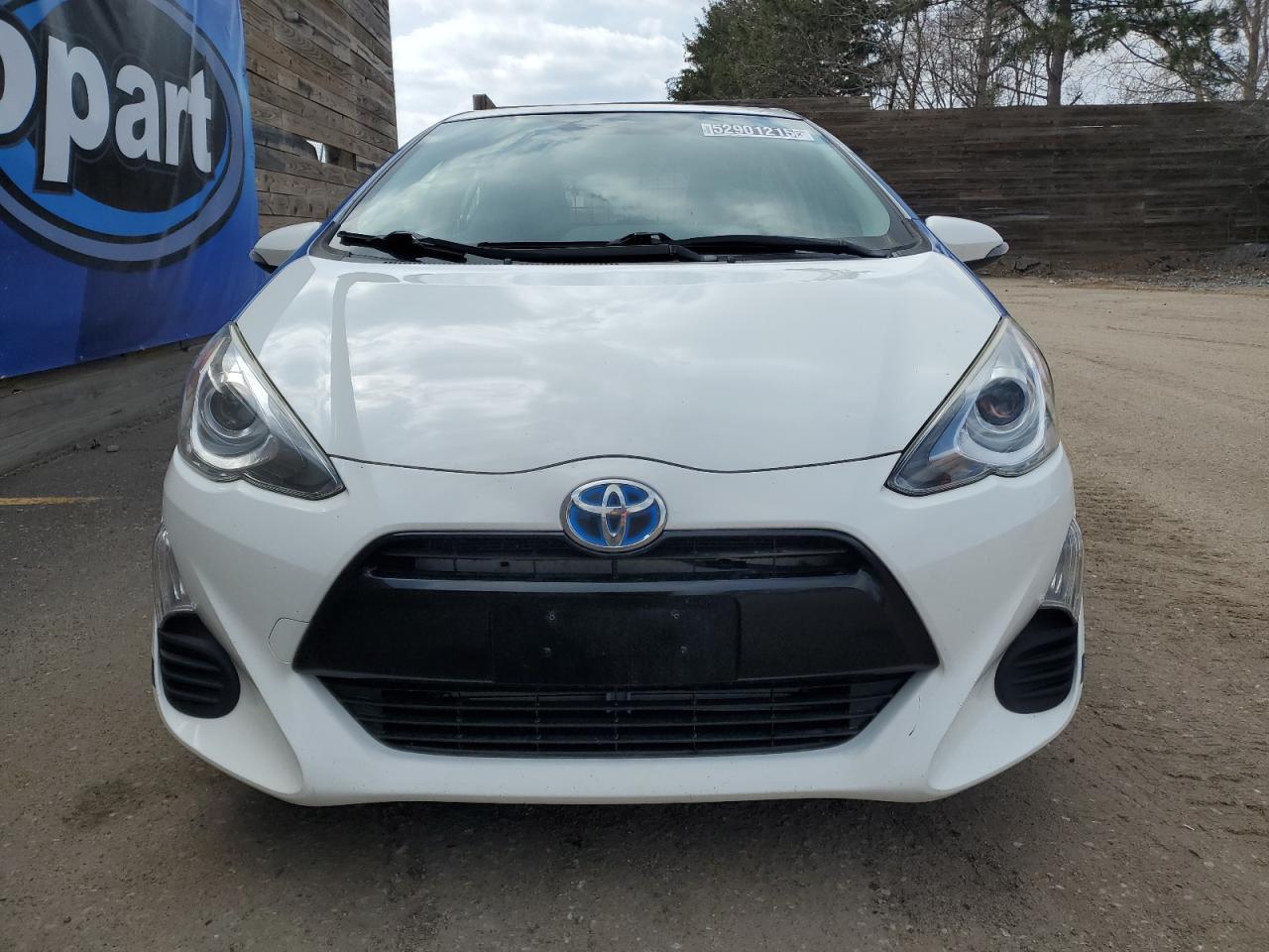 2016 TOYOTA PRIUS C - Фото 5