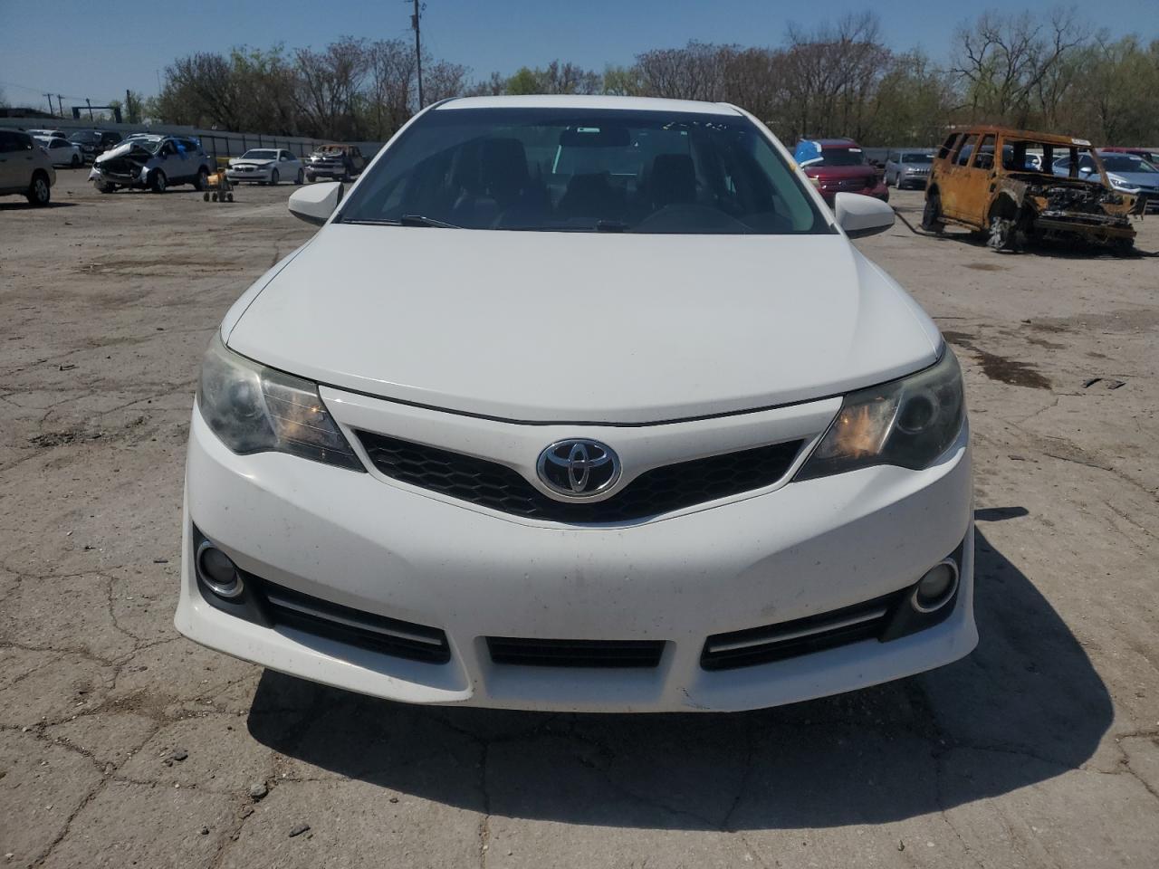 2014 TOYOTA CAMRY L - Фото 5