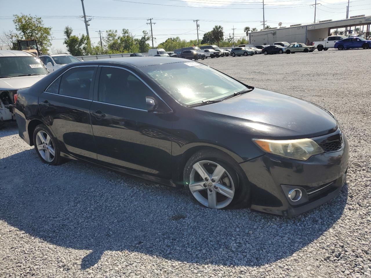 2014 TOYOTA CAMRY L - Image 4