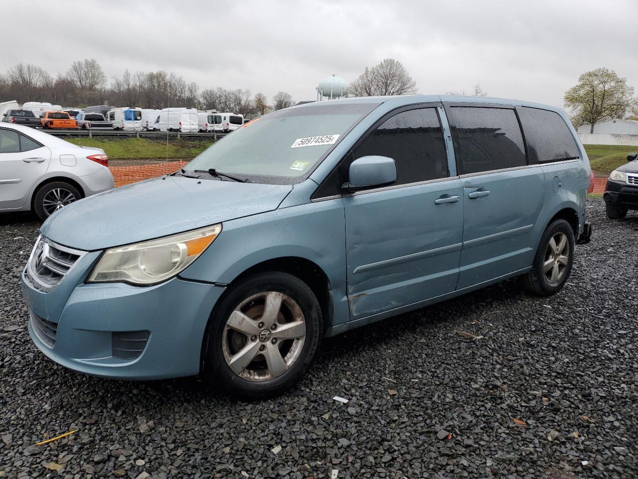 2010 VOLKSWAGEN ROUTAN SE