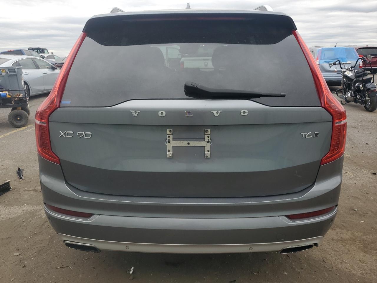 2016 VOLVO XC90 T6 - Фото 6