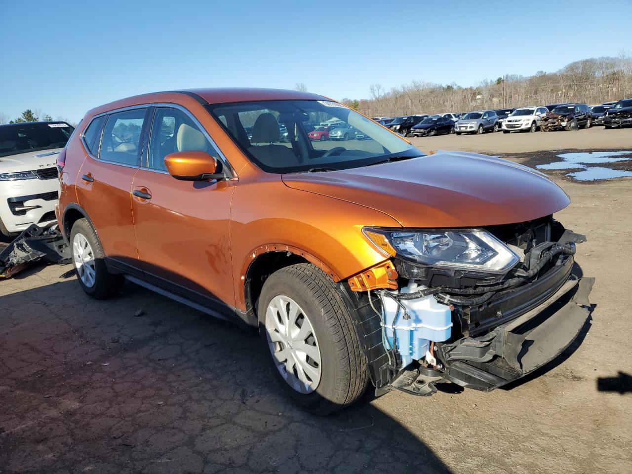 2017 NISSAN ROGUE SV - Image 4