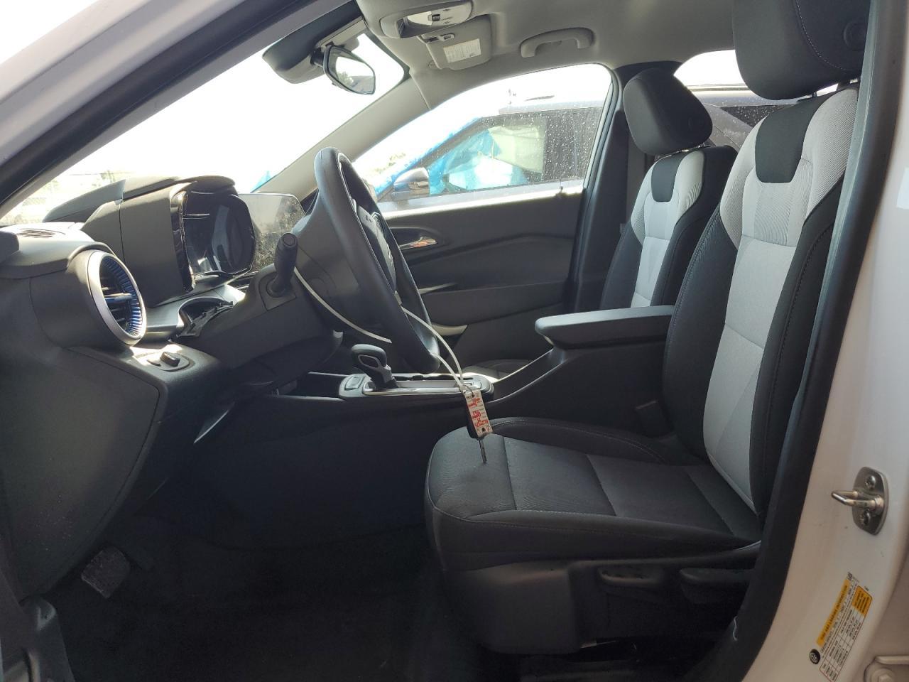 2024 CHEVROLET TRAX LS - Image 7