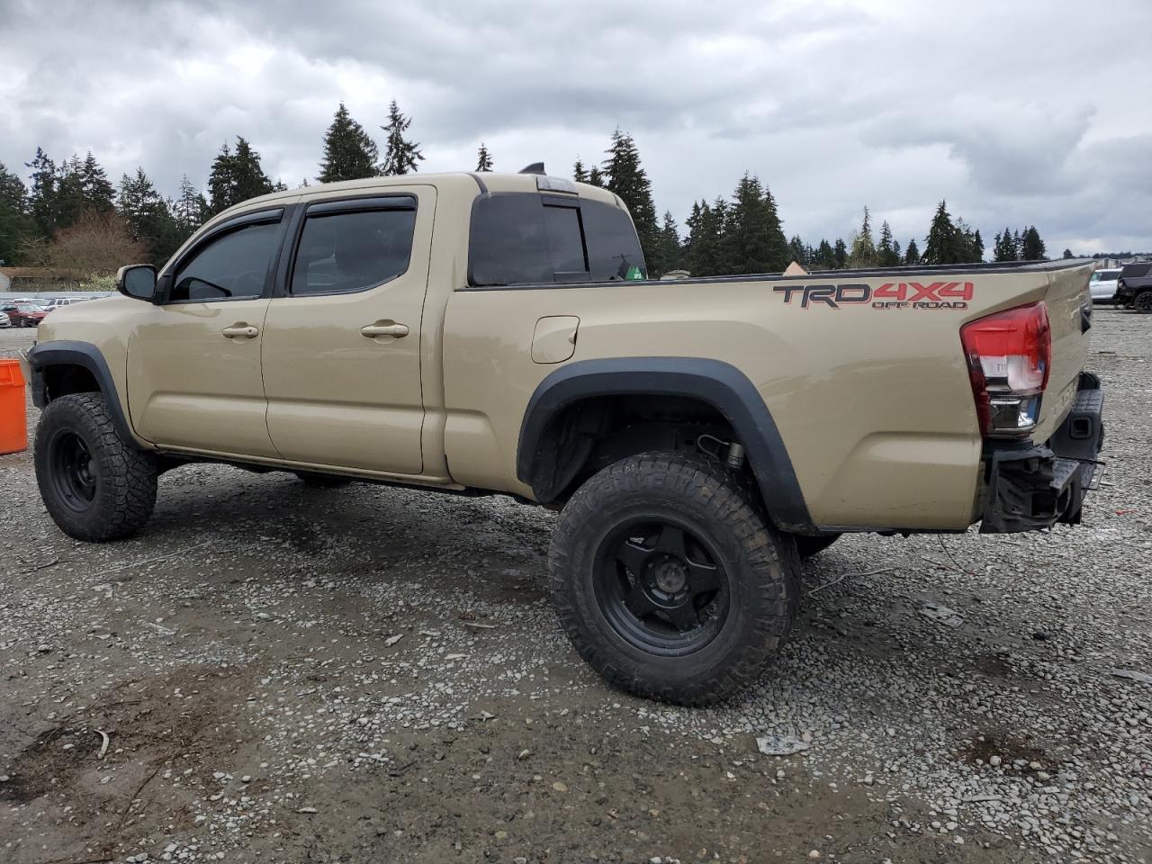 2017 TOYOTA TACOMA DOU - Фото 2