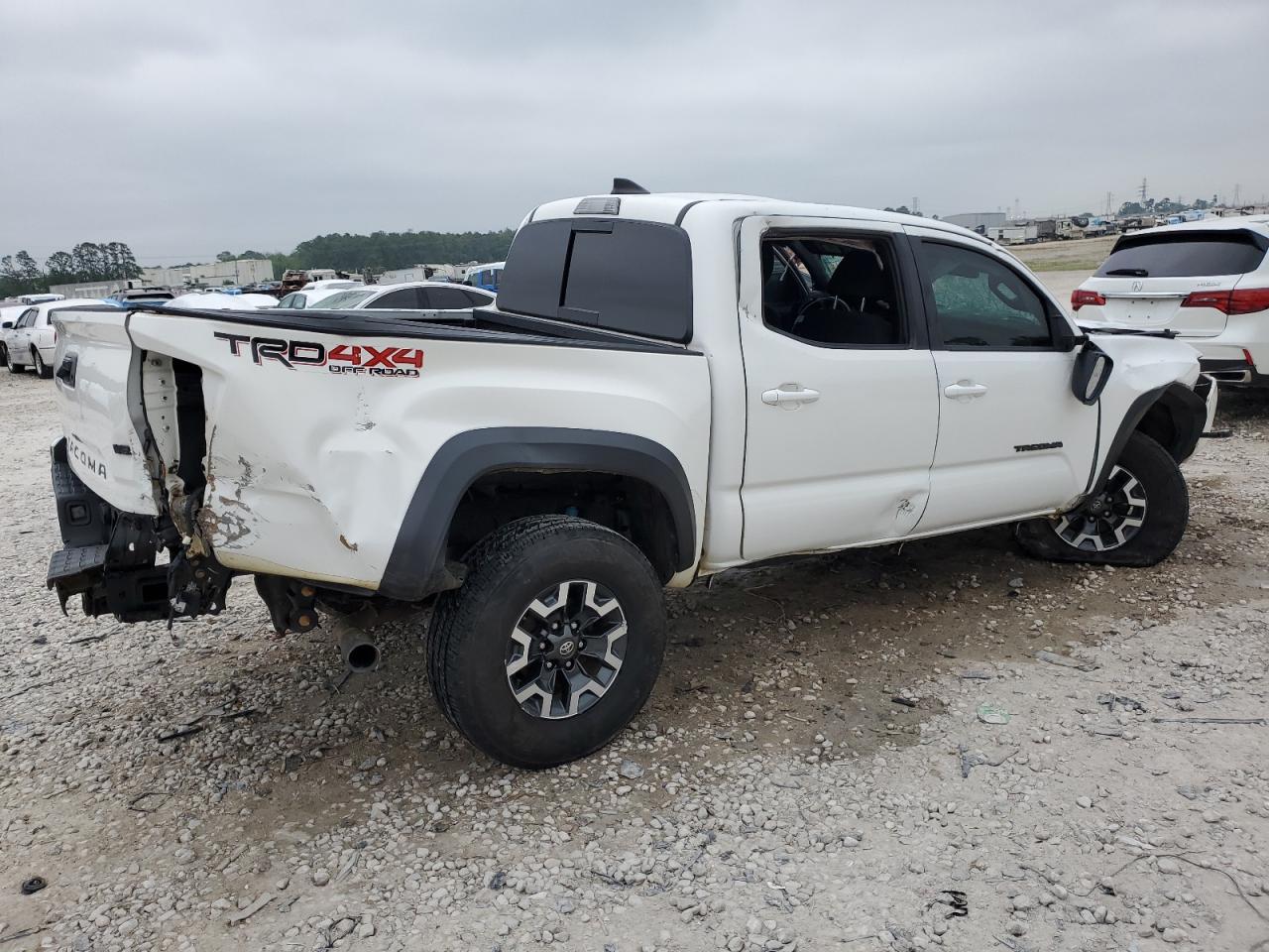 2018 TOYOTA TACOMA DOU - Image 3