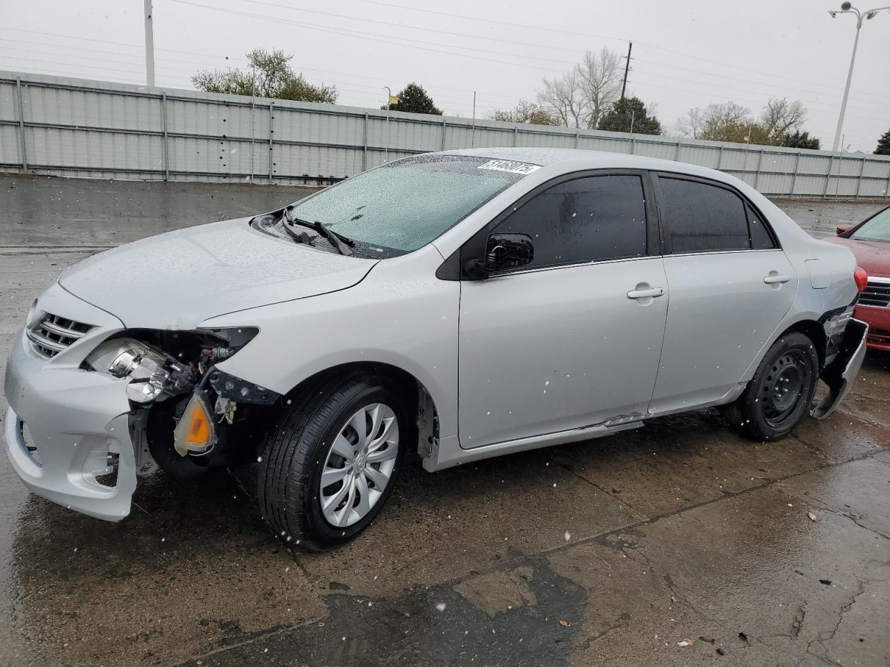 2013 TOYOTA COROLLA BA