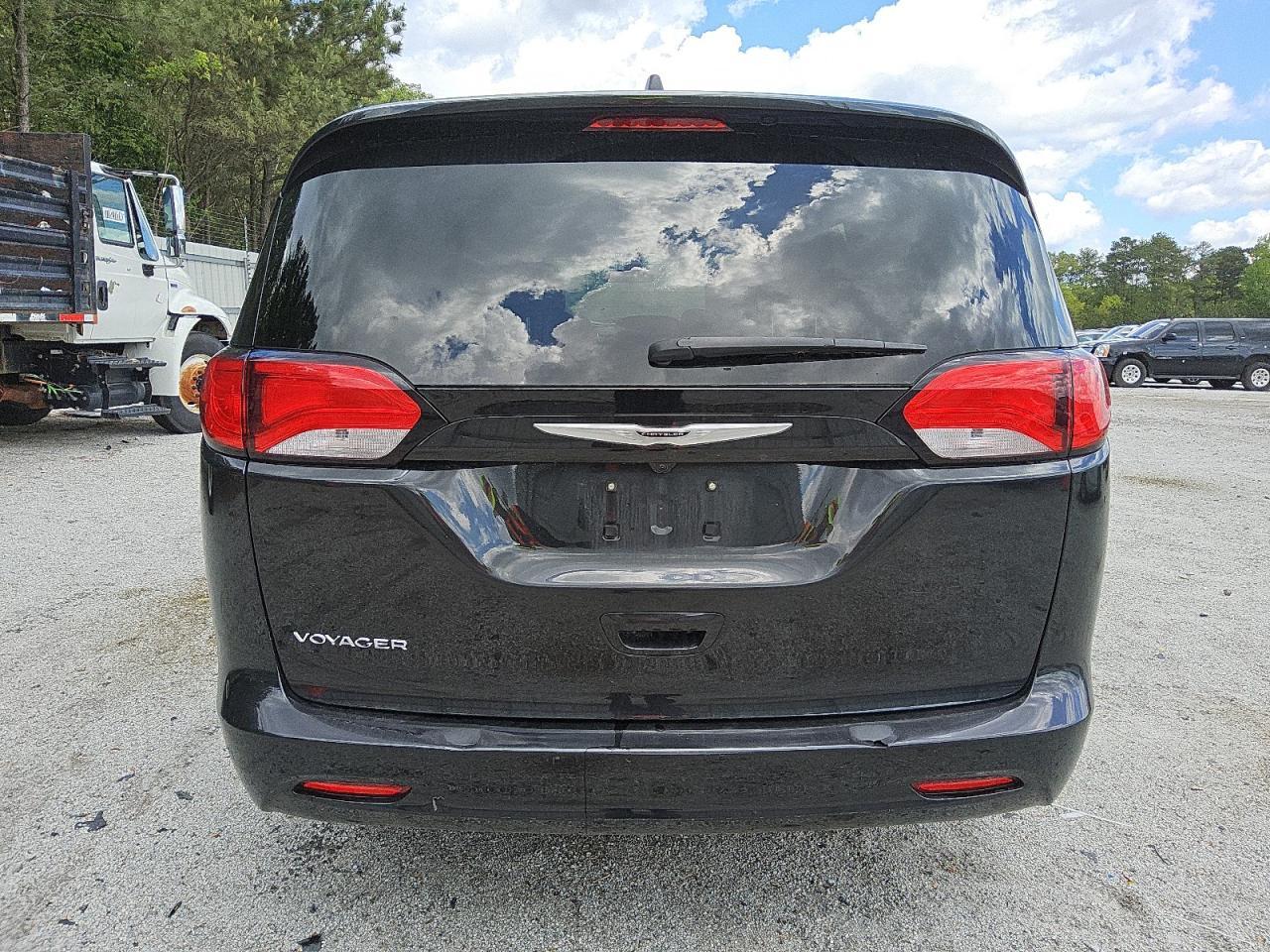 2022 CHRYSLER VOYAGER LX - Фото 6