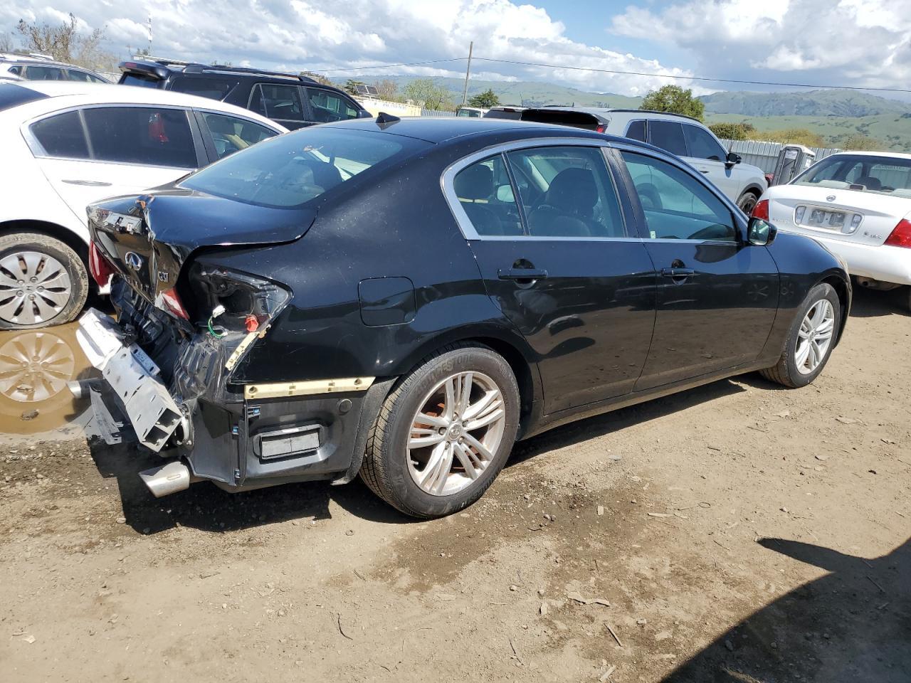 2011 INFINITI G37 BASE - Фото 3