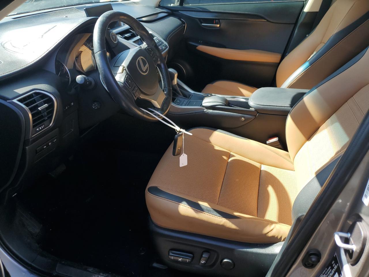 2017 LEXUS NX 200T BA - Фото 7