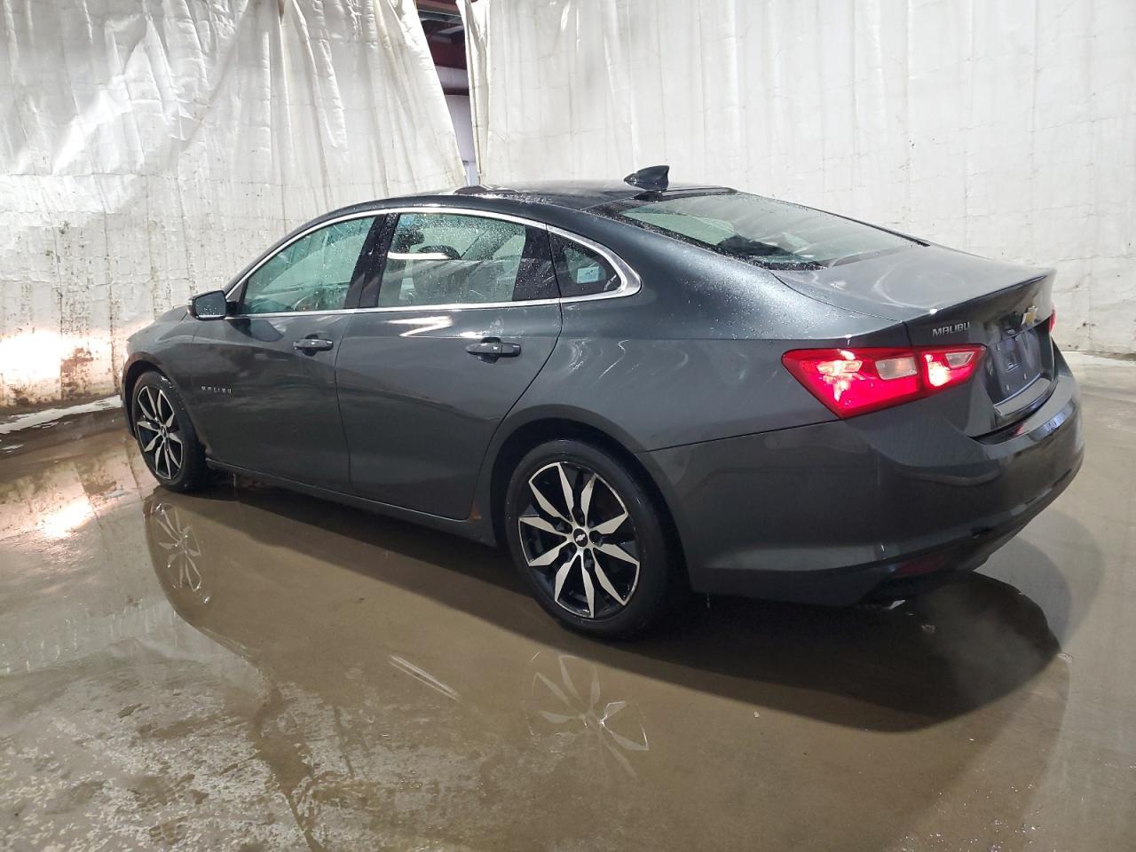 2017 CHEVROLET MALIBU LT - Image 2
