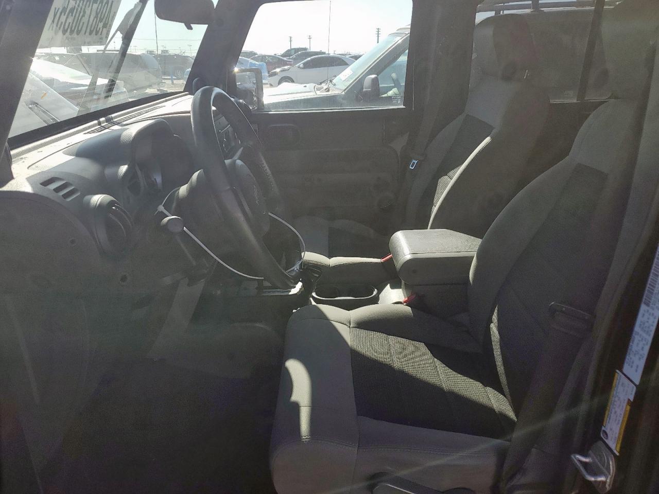 2010 JEEP WRANGLER U - Image 7