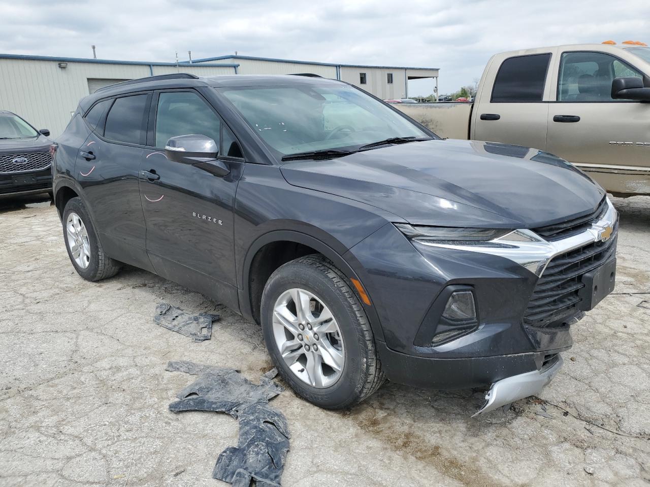 2022 CHEVROLET BLAZER 2LT - Image 4