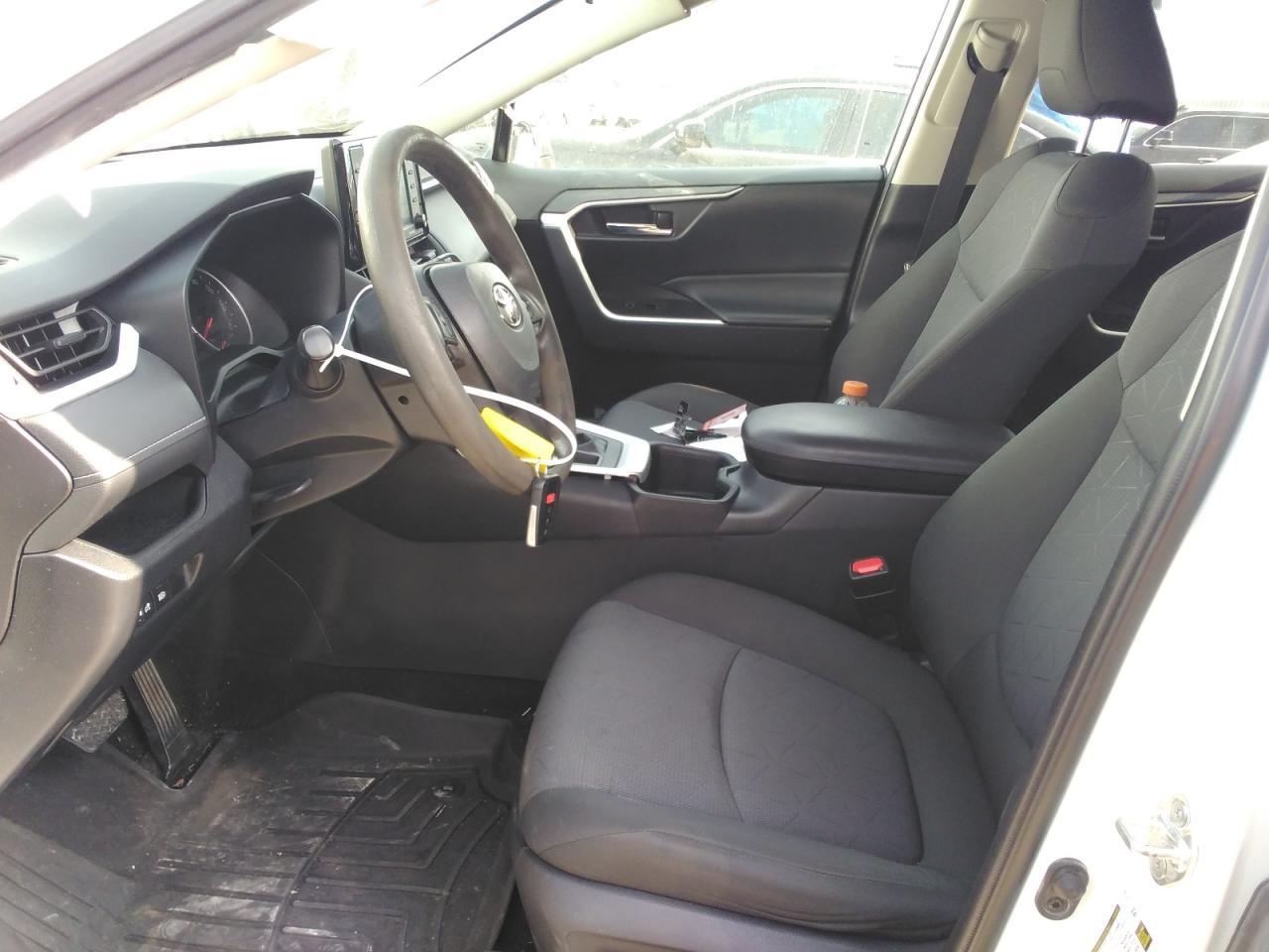 2022 TOYOTA RAV4 XLE - Image 7
