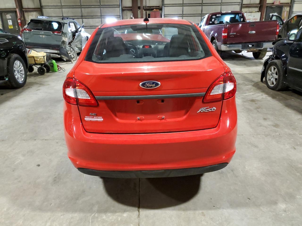 2013 FORD FIESTA SE - Image 6