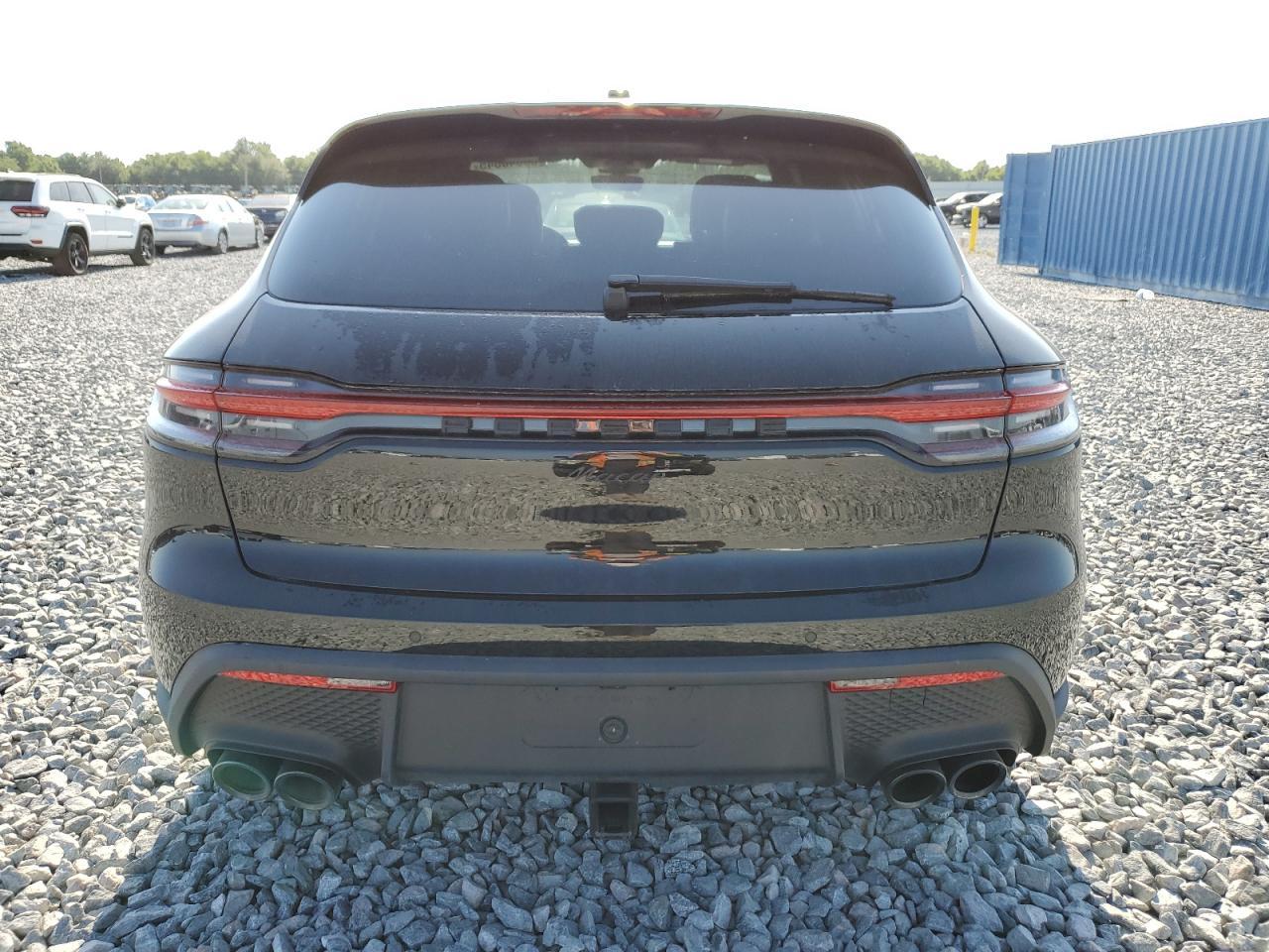 2023 PORSCHE MACAN BASE - Image 6