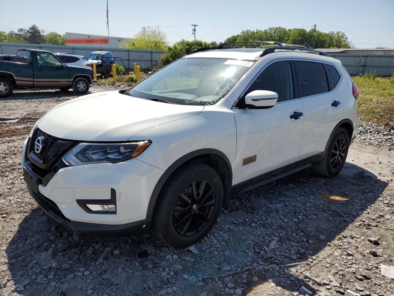 2017 NISSAN ROGUE SV