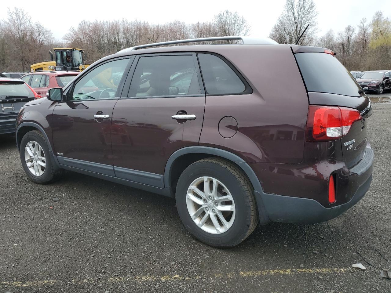 2014 KIA SORENTO LX - Image 2