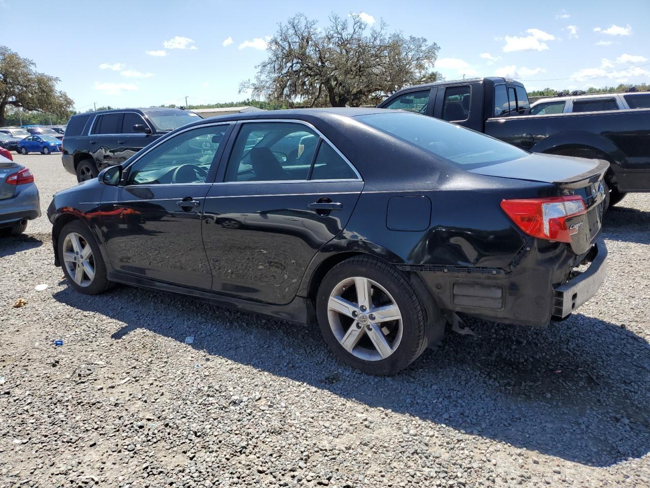 2014 TOYOTA CAMRY L - Image 2
