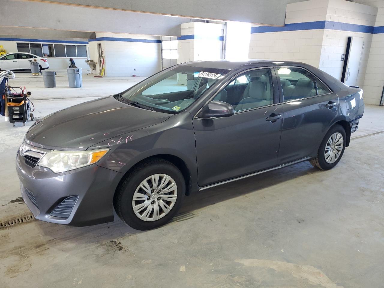 2013 TOYOTA CAMRY L