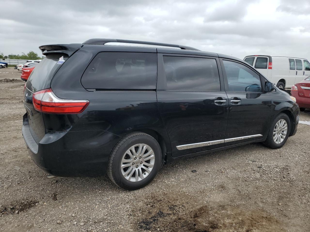 2015 TOYOTA SIENNA XLE - Фото 3
