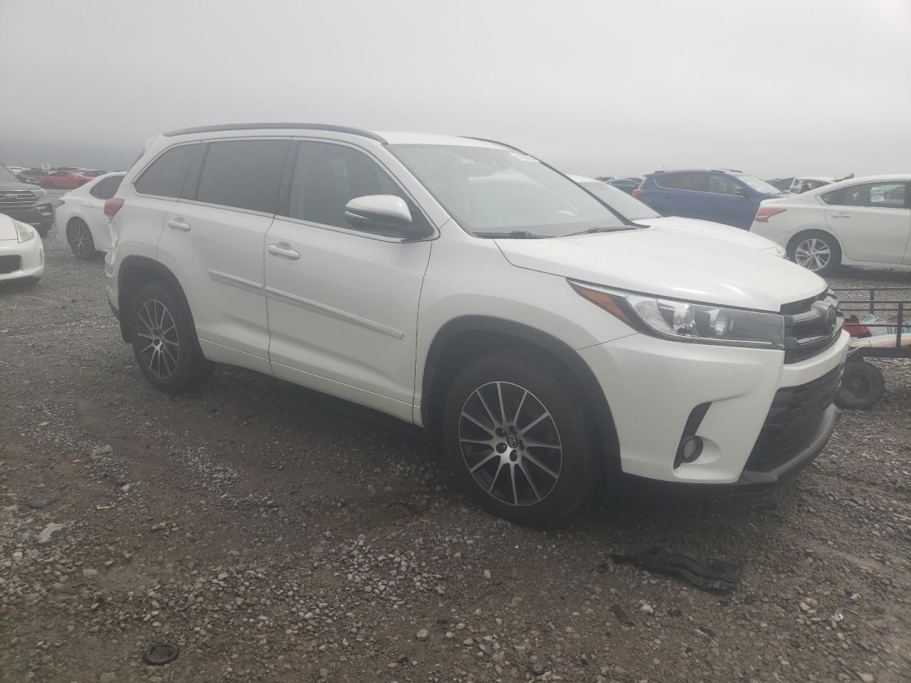 2018 TOYOTA HIGHLANDER - Фото 4