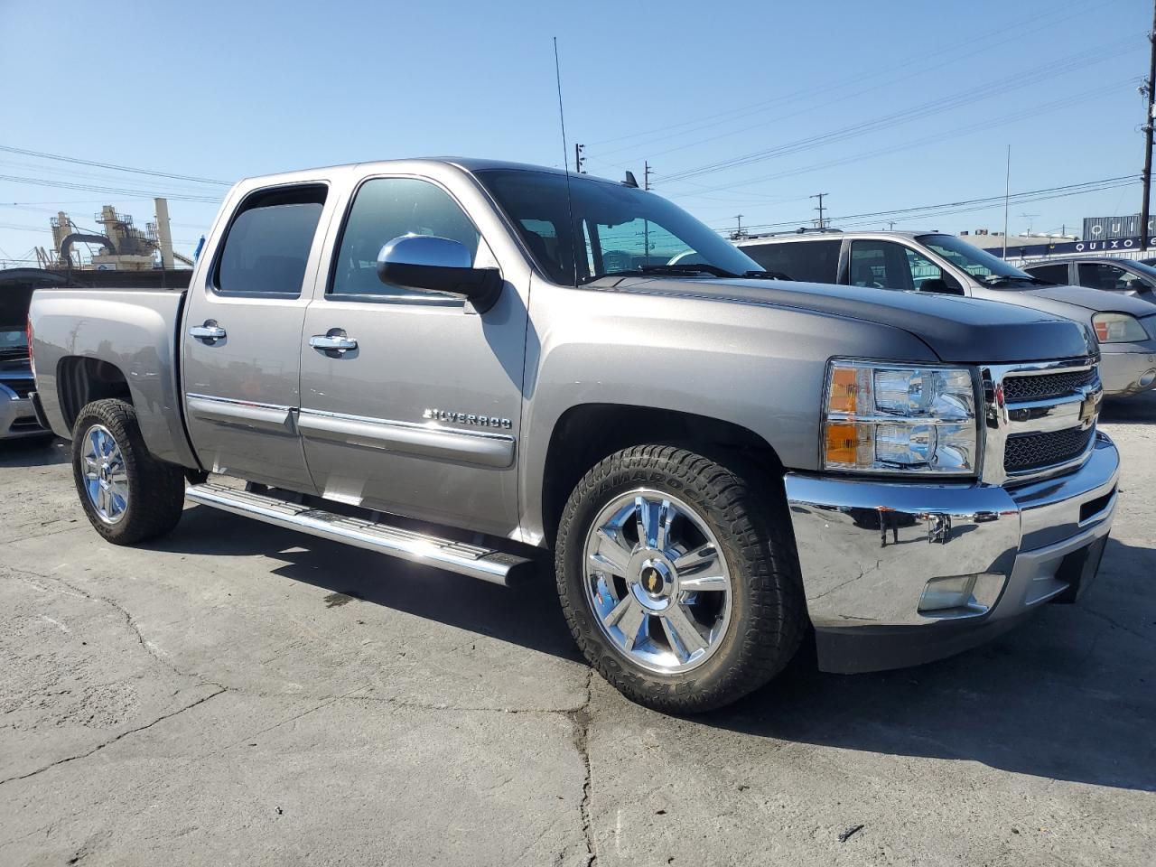 2013 CHEVROLET SILVERADO - Фото 4