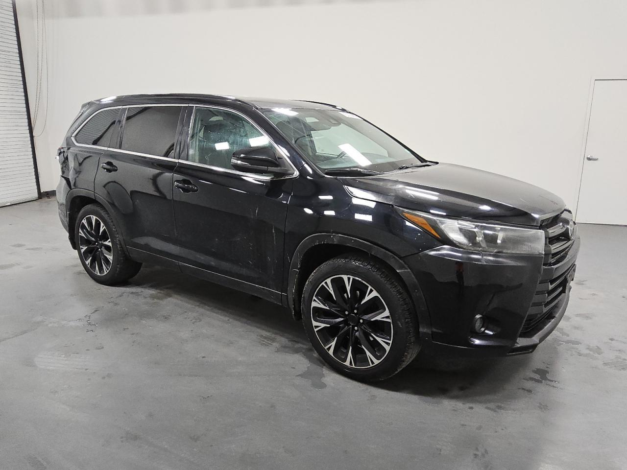 2019 TOYOTA HIGHLANDER - Image 4