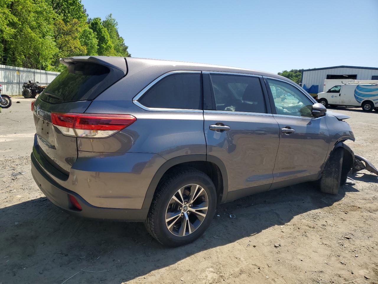 2019 TOYOTA HIGHLANDER - Фото 3