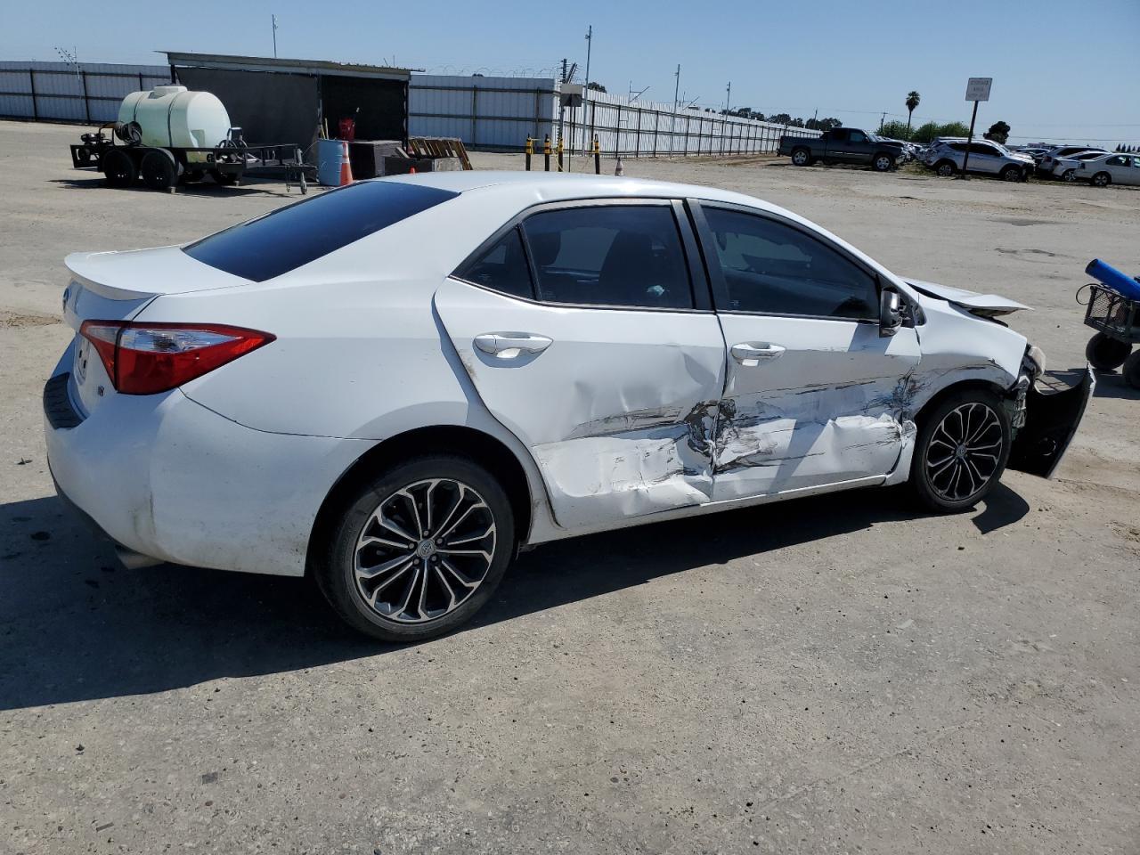 2016 TOYOTA COROLLA L - Фото 3