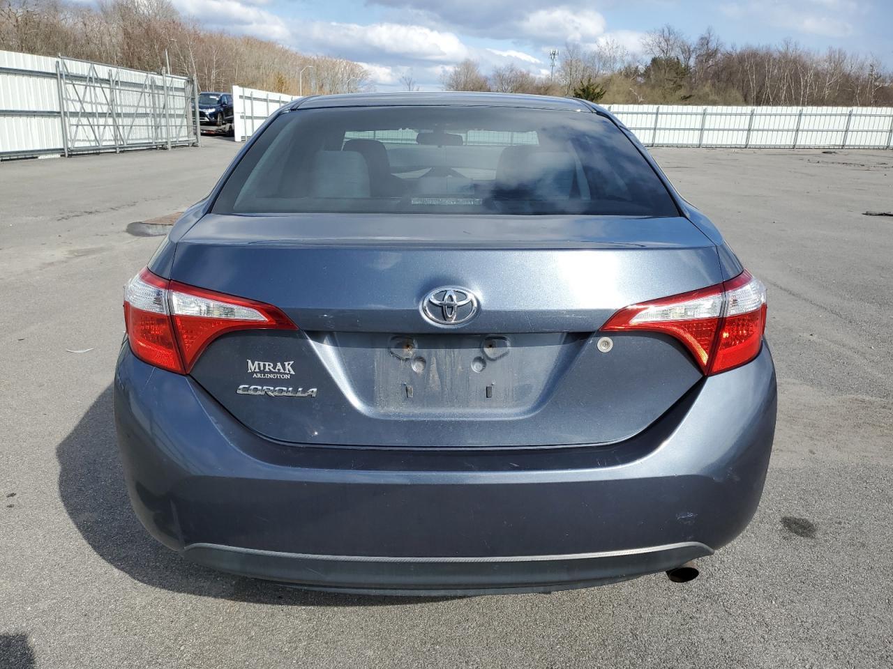 2014 TOYOTA COROLLA L - Image 6