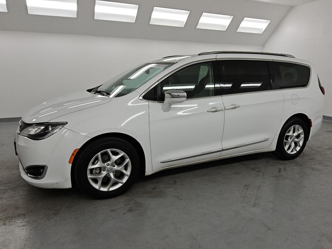 2020 CHRYSLER PACIFICA L