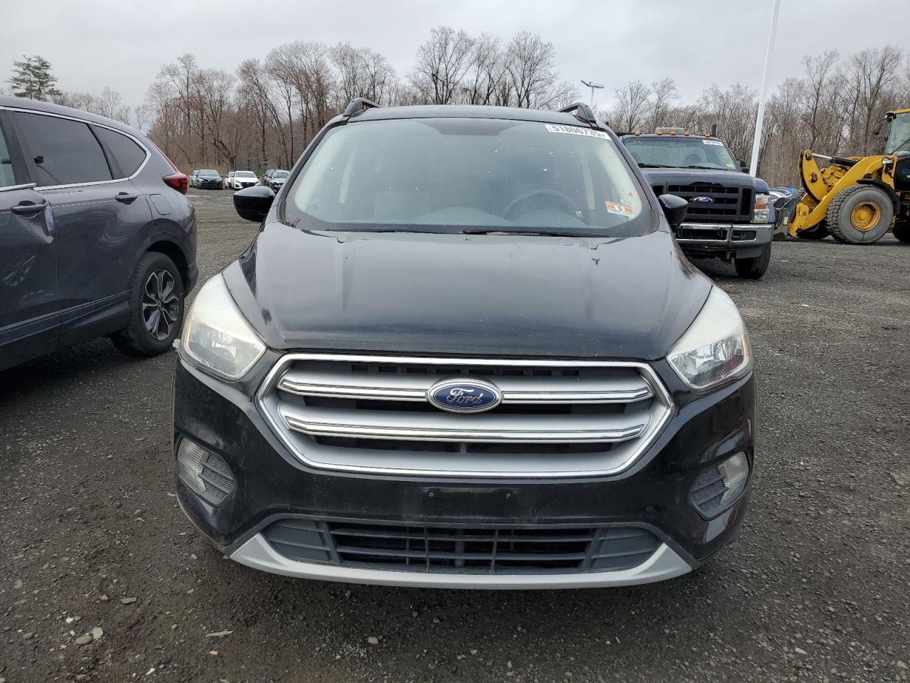 2017 FORD ESCAPE SE - Фото 5