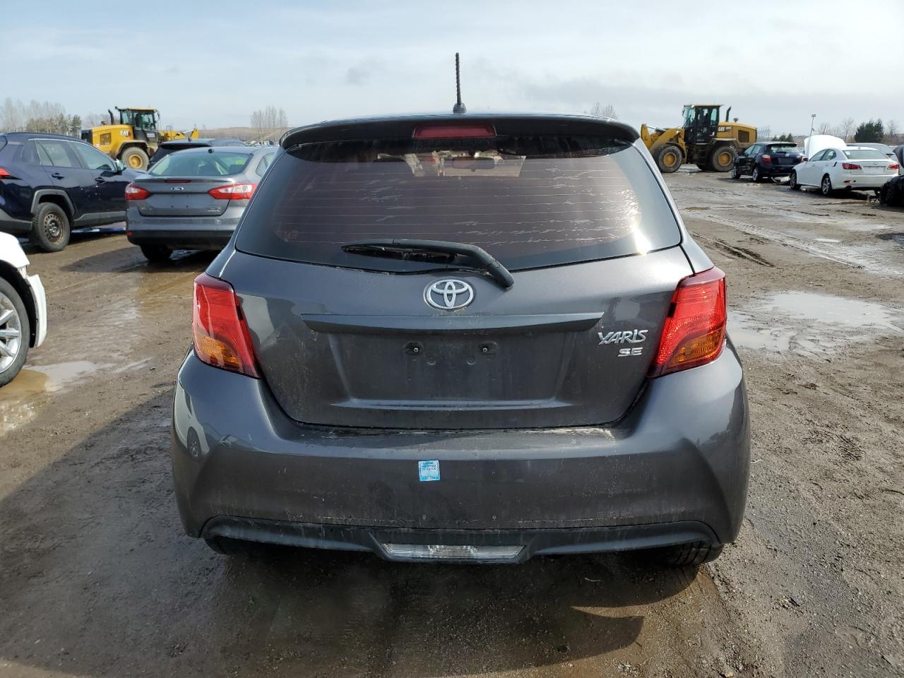 2015 TOYOTA YARIS - Фото 6