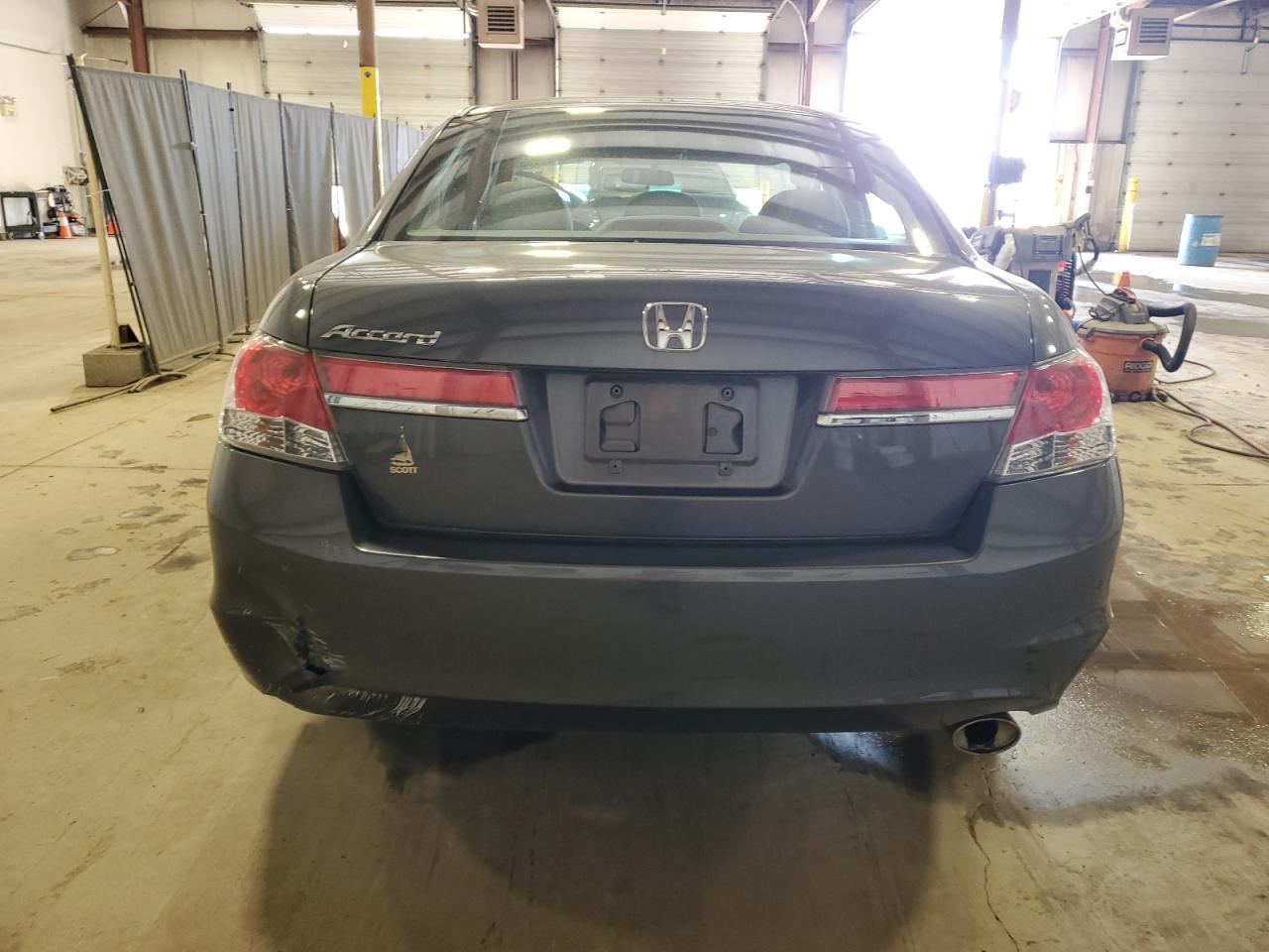 2011 HONDA ACCORD LXP - Image 6