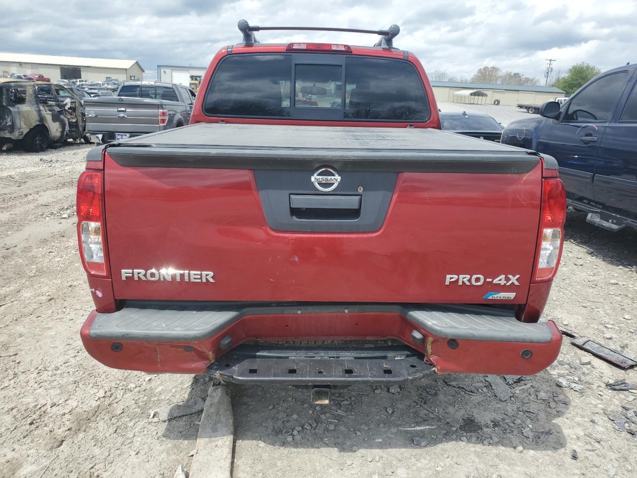 2017 NISSAN FRONTIER S - Image 6
