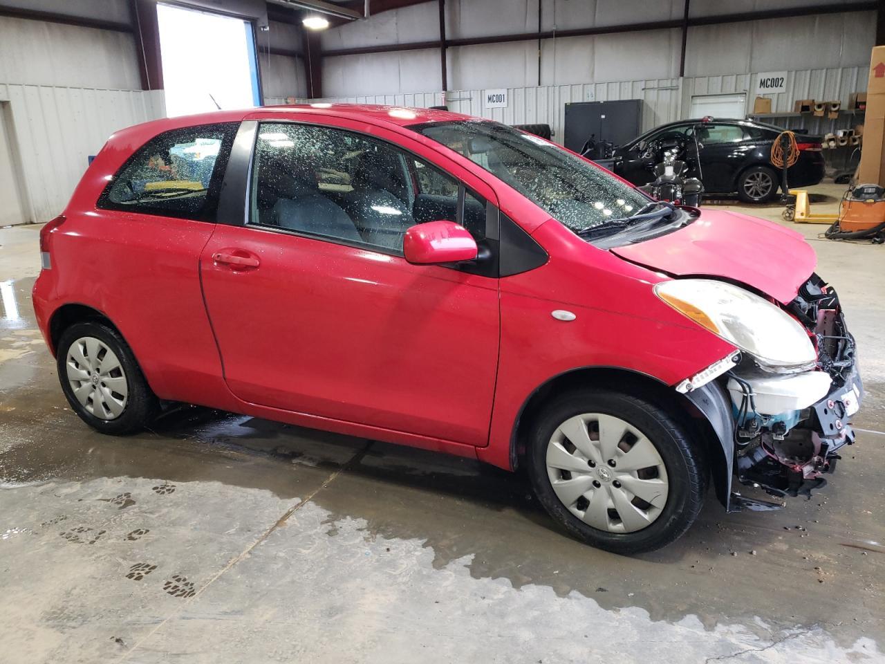 2011 TOYOTA YARIS - Фото 4