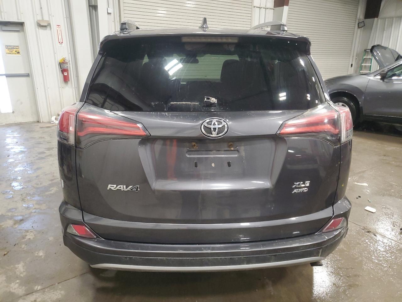 2017 TOYOTA RAV4 XLE - Image 6