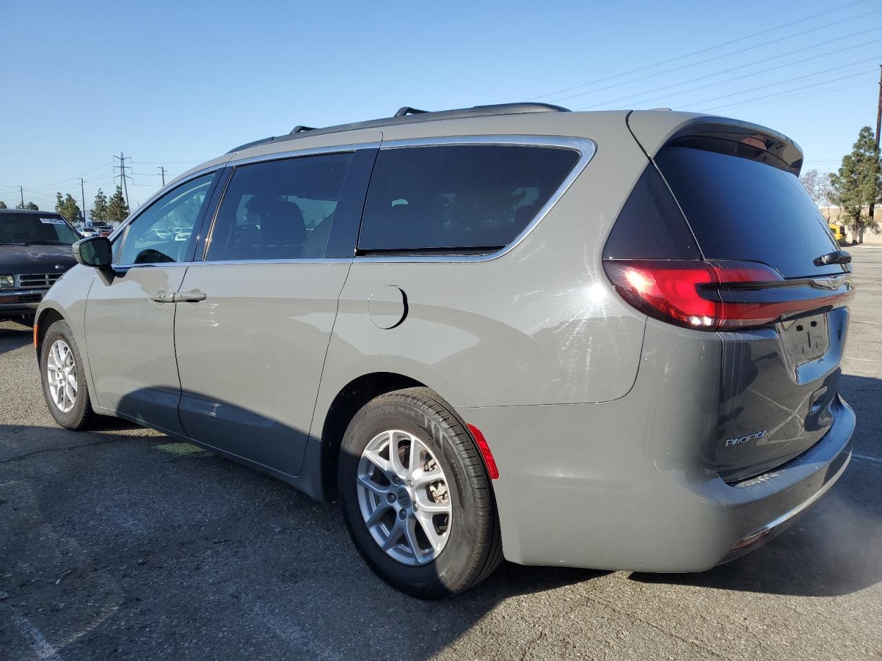2022 CHRYSLER PACIFICA T - Image 2