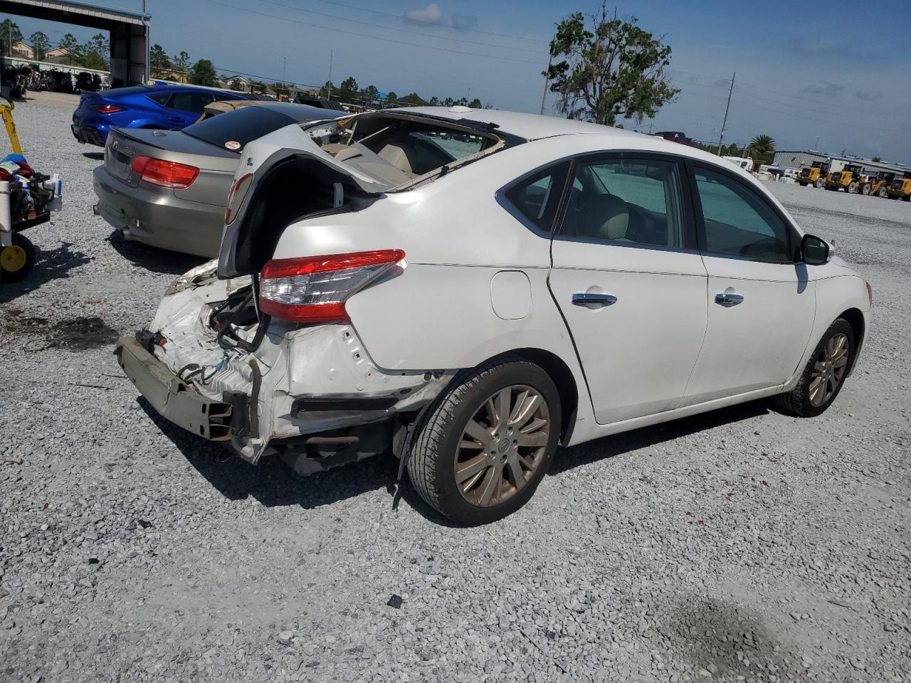 2013 NISSAN SENTRA S - Фото 3
