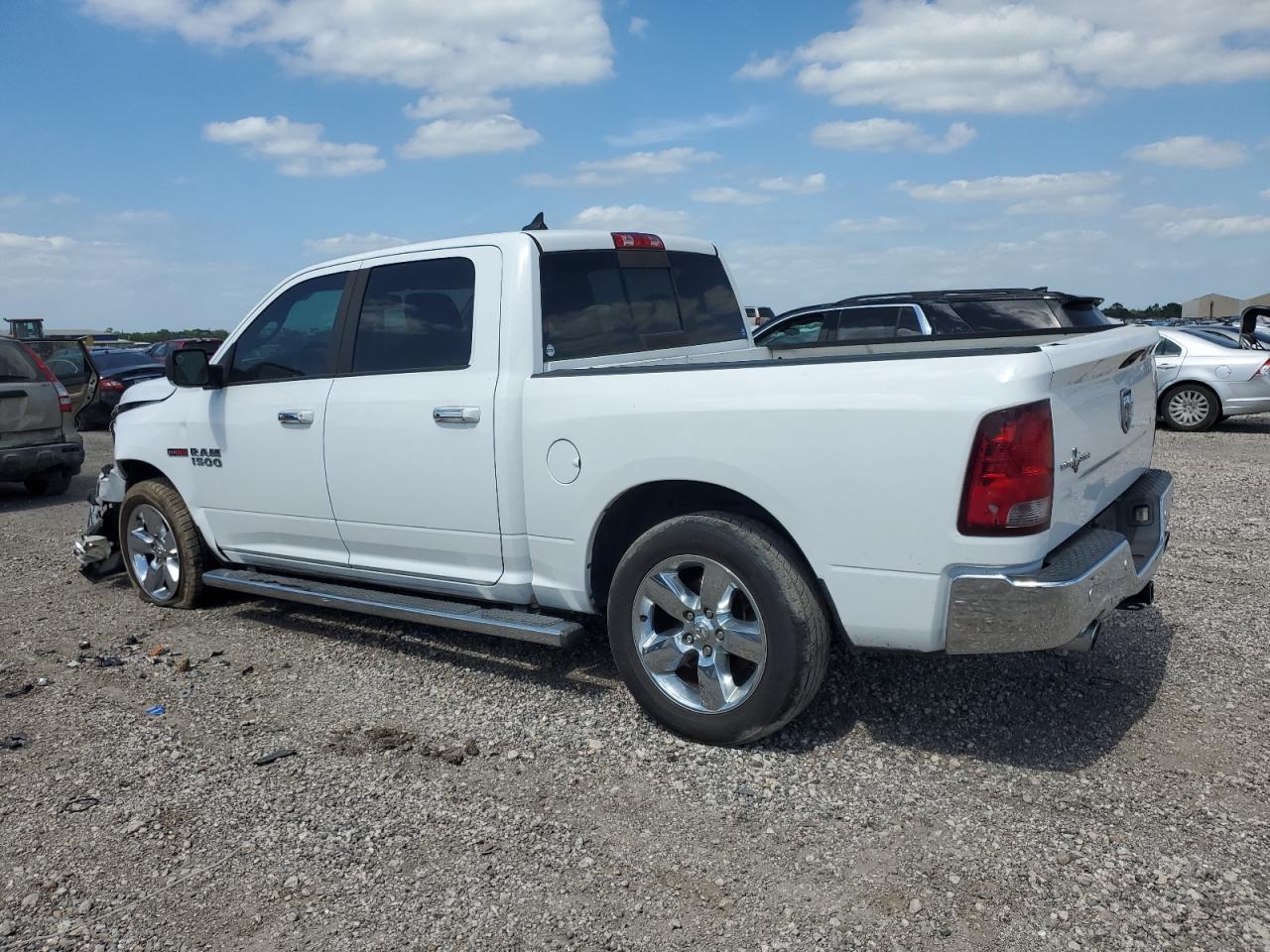 2015 RAM 1500 SLT - Image 2