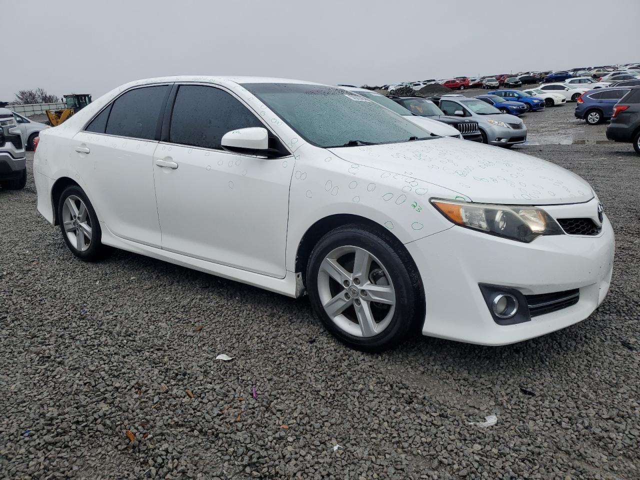 2013 TOYOTA CAMRY L - Image 4