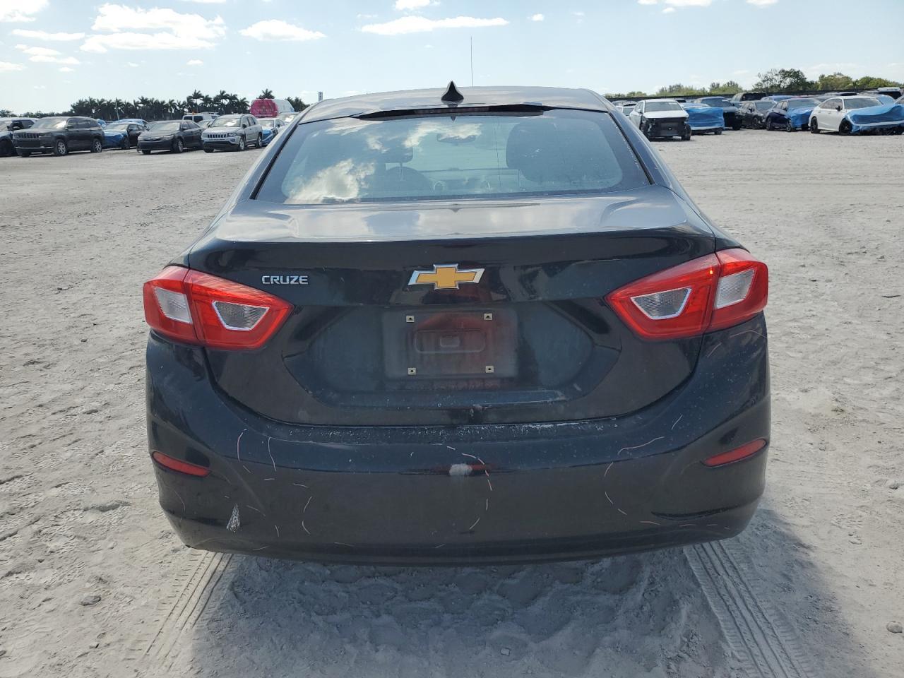2017 CHEVROLET CRUZE LS - Image 6