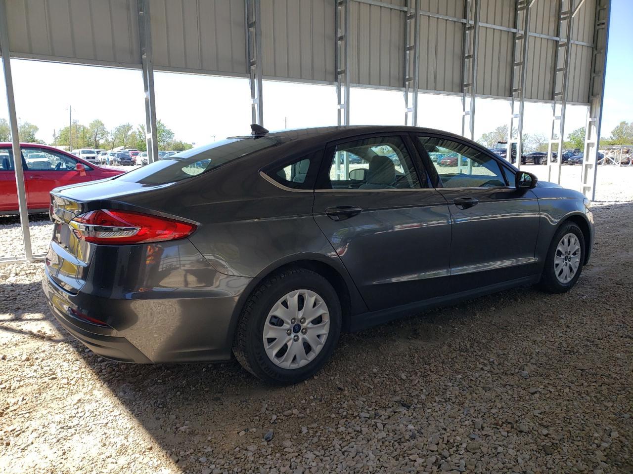 2020 FORD FUSION S - Image 3