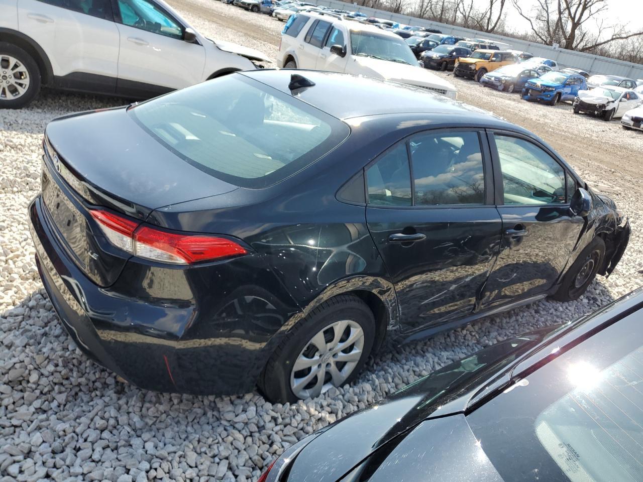 2022 TOYOTA COROLLA LE - Image 3