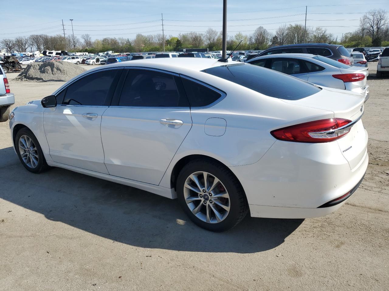 2017 FORD FUSION SE - Фото 2