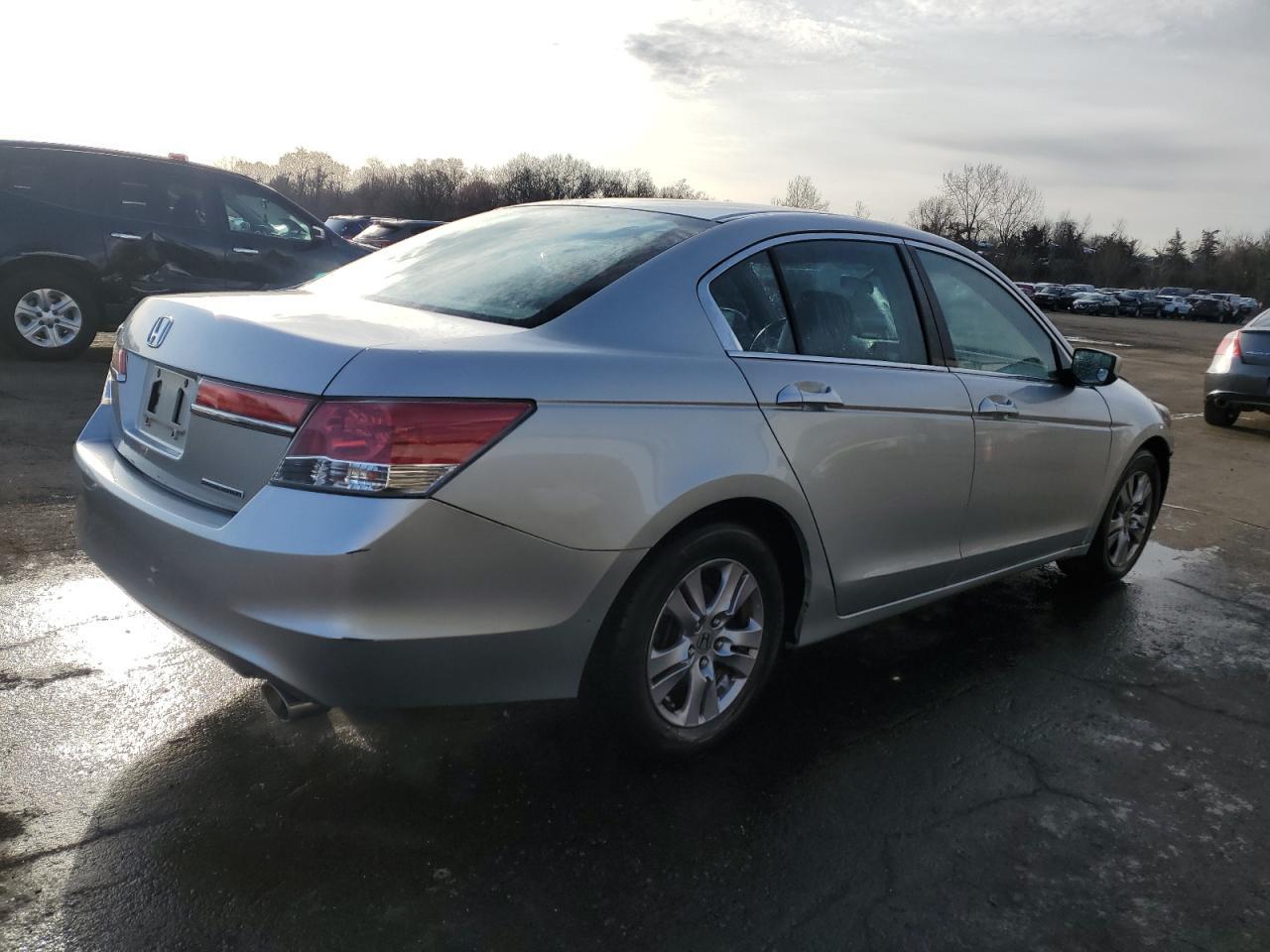 2012 HONDA ACCORD SE - Image 3