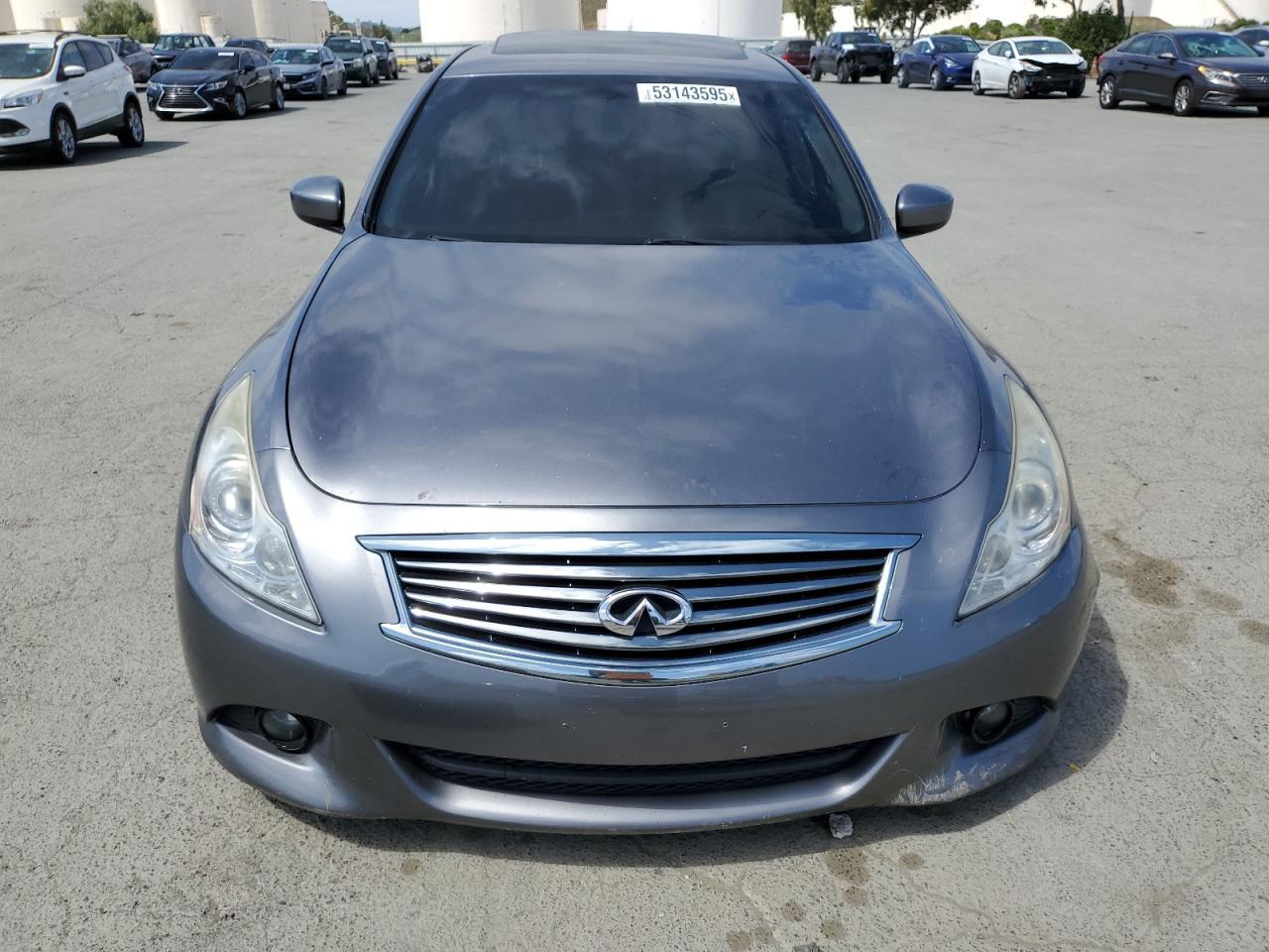 2011 INFINITI G37 - Image 5