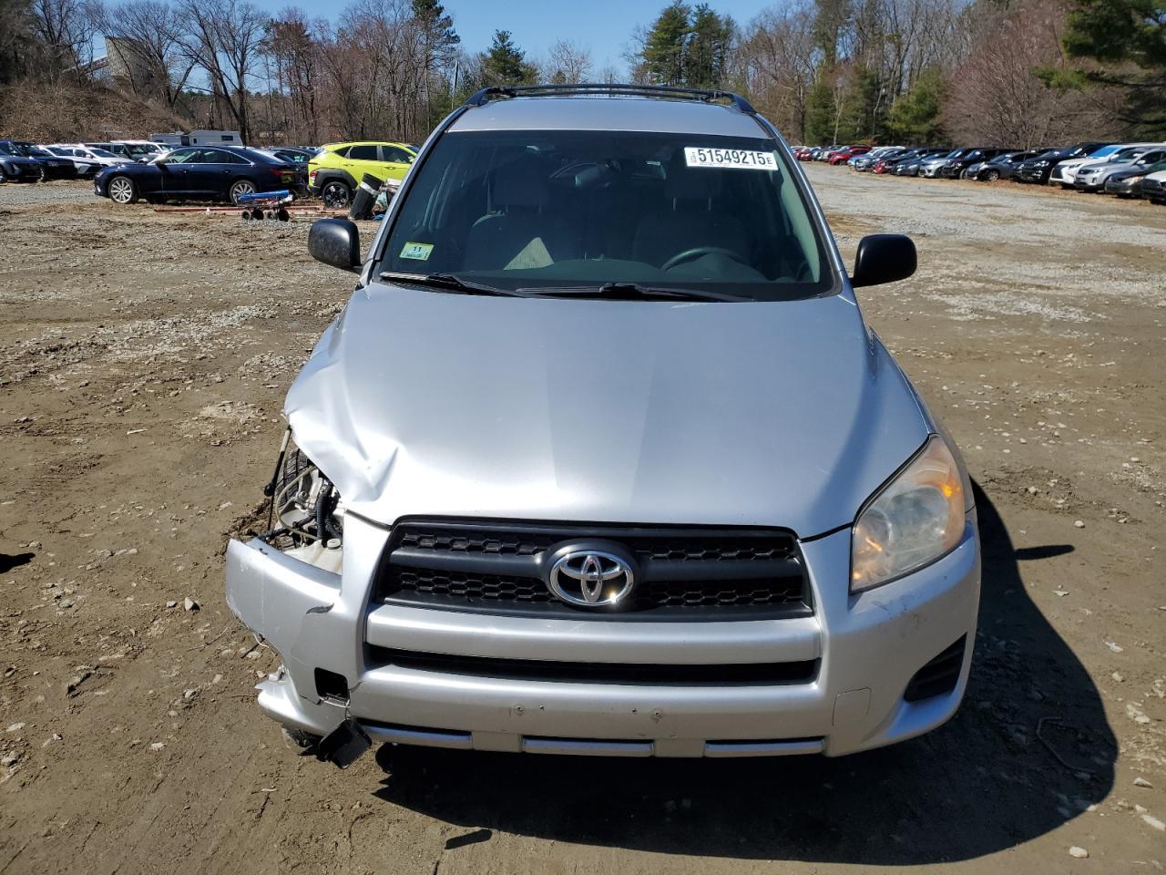 2011 TOYOTA RAV4 - Image 5