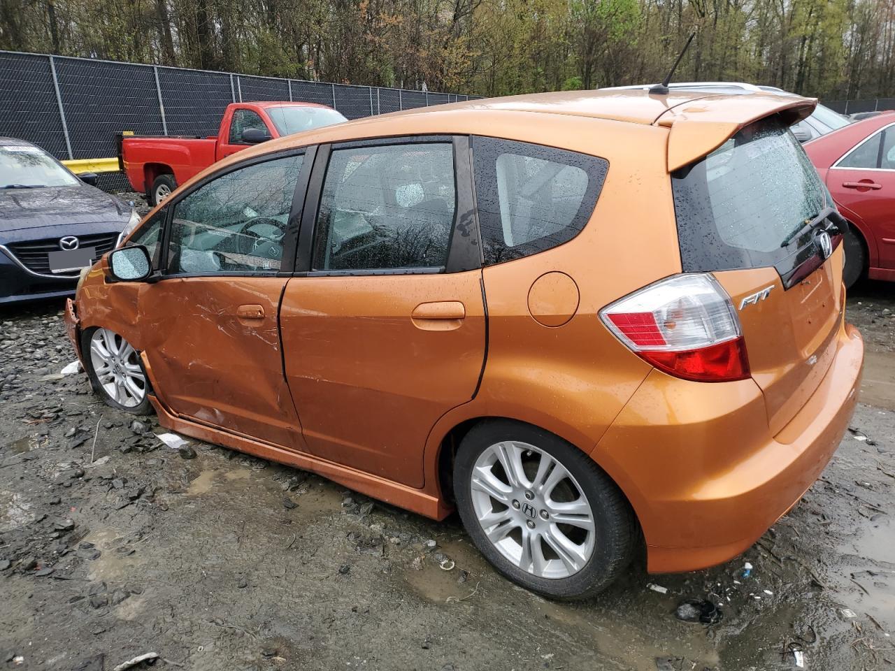 2011 HONDA FIT SPORT - Image 2